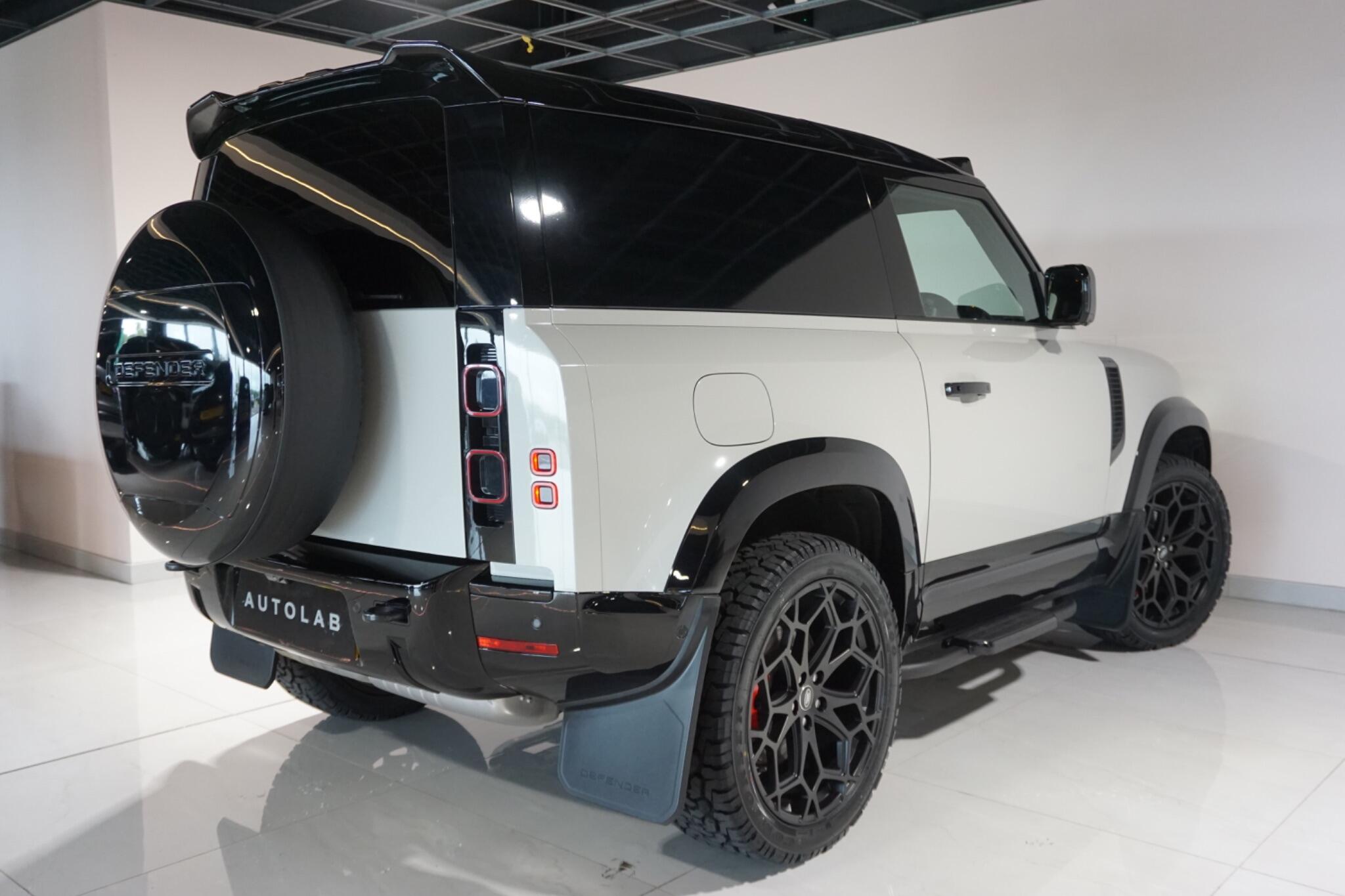 Land Rover Defender 90 3.0 D300 MHEV X-Dynamic HSE Hard Top SUV 3dr Diesel Auto 4WD SWB Euro 6 (s/s) (300 ps)